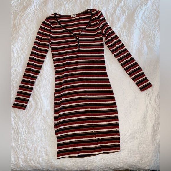 Garage Dress - Picture 1 of 1